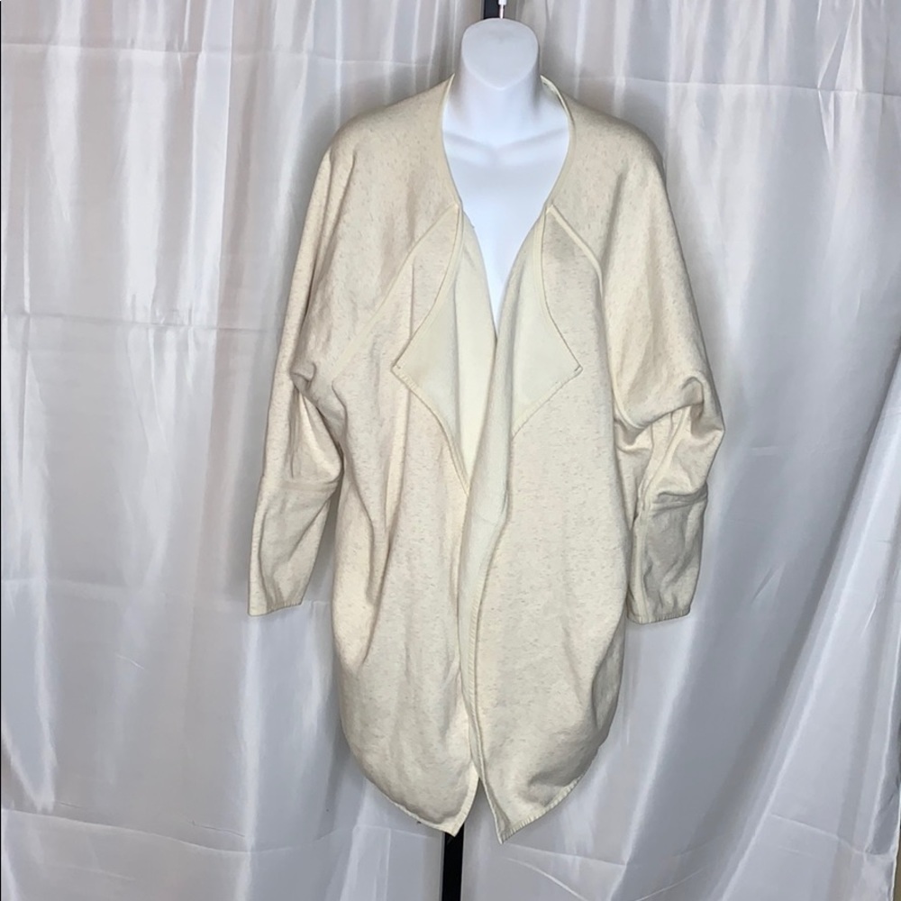 Athleta cape size - L